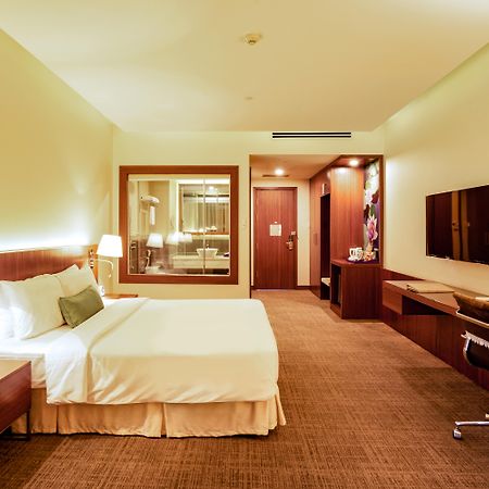 Becamex Hotel New City Thu Dau Mot Eksteriør billede
