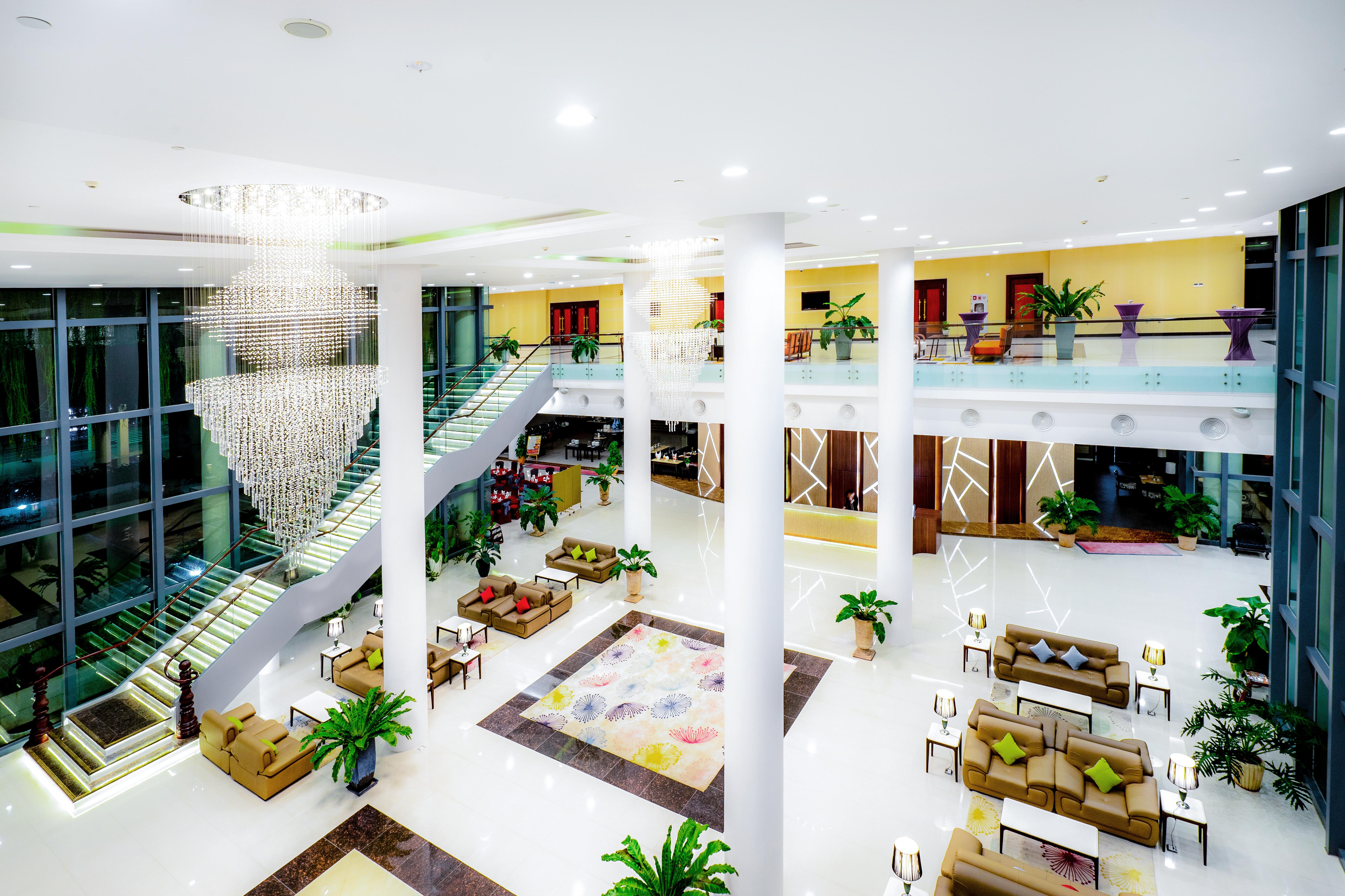 Becamex Hotel New City Thu Dau Mot Eksteriør billede